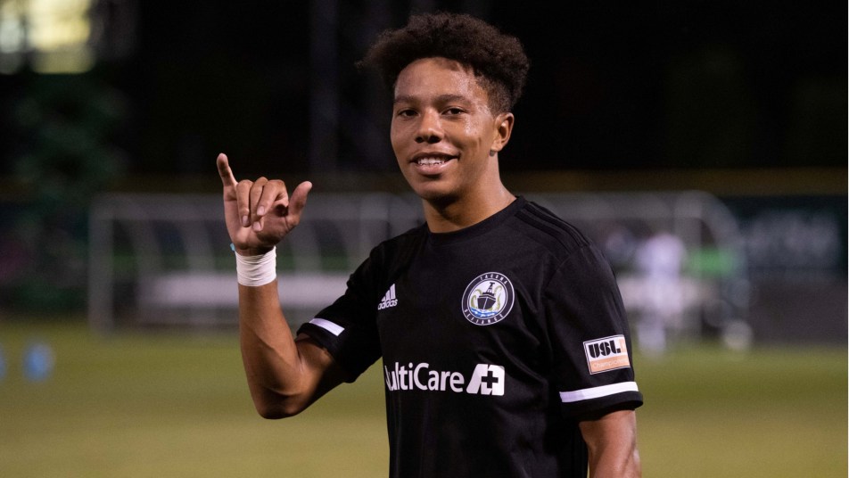 Antonee Burke-Gilroy