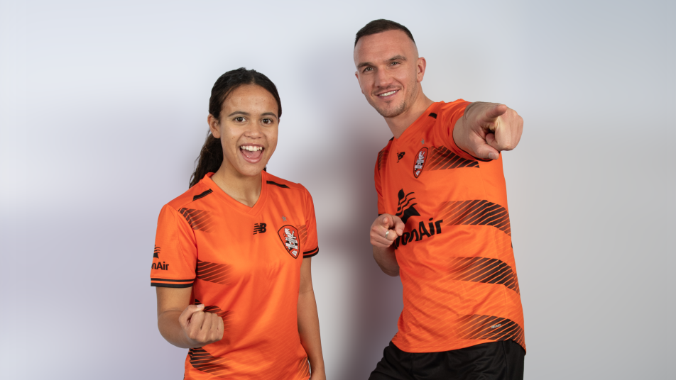 Brisbane Roar 2021/22 home kits