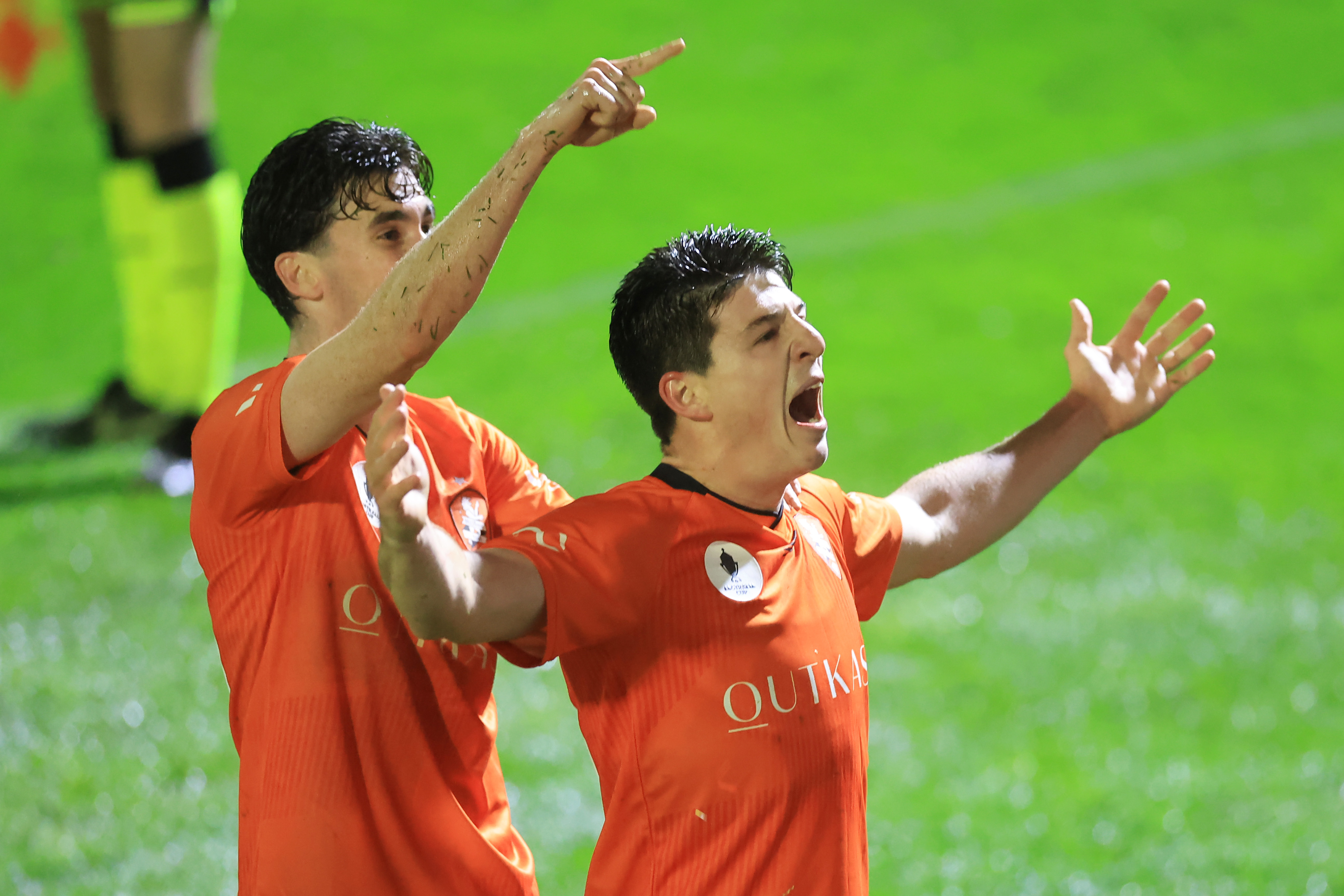 Brisbane Roar through to Australia Cup Round of 16 with victory against 