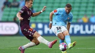 Roar suffer defeat at AAMI Park