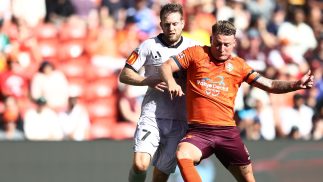 Roar fall to Adelaide at the death in front of strong home support