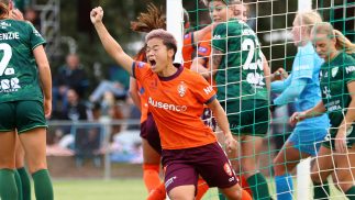 Roar dig deep on the road to clinch first finals berth in five years