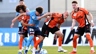 Roar fightback falls short as Sydney FC advance in Australia Cup